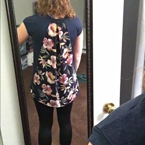 Beautiful flower flowy shirt 🌸🌺🌼